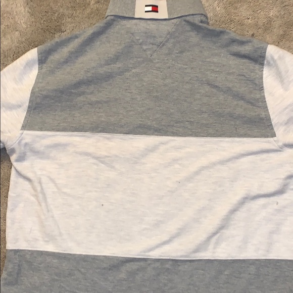 Tommy Hilfiger Polo size large - Picture 2 of 4